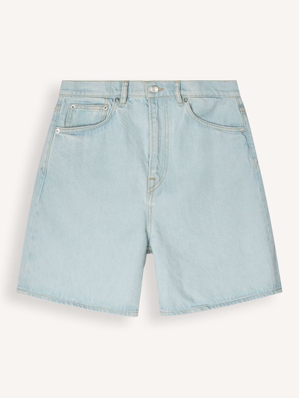 Ontdek de Sashelly denim short van Samsoe Samsoe in de kleur lichtblauw bij Orangebag. Op werkdagen voor 21:45 besteld, morgen in huis.