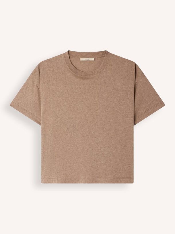 Sessun Too - Lyocell/Katoenmix T-Shirt - Lichtbruin Ontdek de Too lyocell/katoenmix T-shirt van Sessun in de kleur lichtbruin bij Orangebag. Op werkdagen voor 21:45 besteld, morgen in huis.