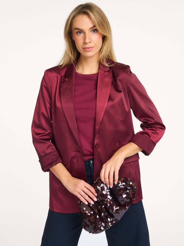 Ontdek de Katoenmix glanzende blazer van Summum in de kleur bordeauxrood bij Orangebag. Op werkdagen voor 21:45 besteld, morgen in huis.