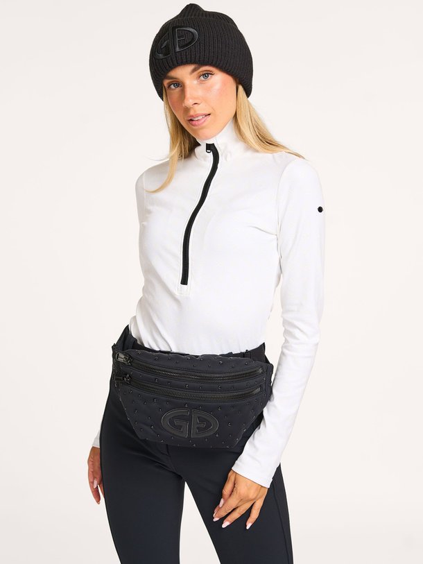 Ontdek de Icon logo ski pully van Goldbergh in de kleur wit bij Orangebag. Op werkdagen voor 21:45 besteld, morgen in huis.