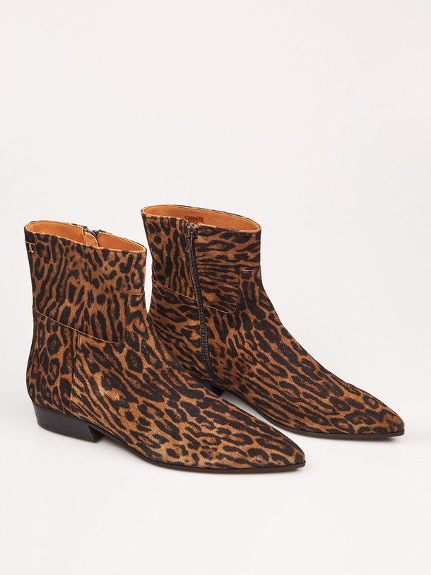 Ontdek de Belinda suède leopard enkellaarzen van Toral in de kleur bruin bij Orangebag. Op werkdagen voor 21:45 besteld, morgen in huis.