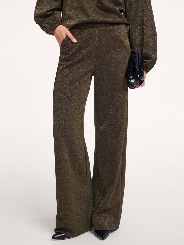 Ontdek de Lexie viscosemix lurex broek van Studio Anneloes in de kleur goudkleur bij Orangebag. Op werkdagen voor 21:45 besteld, morgen in huis.