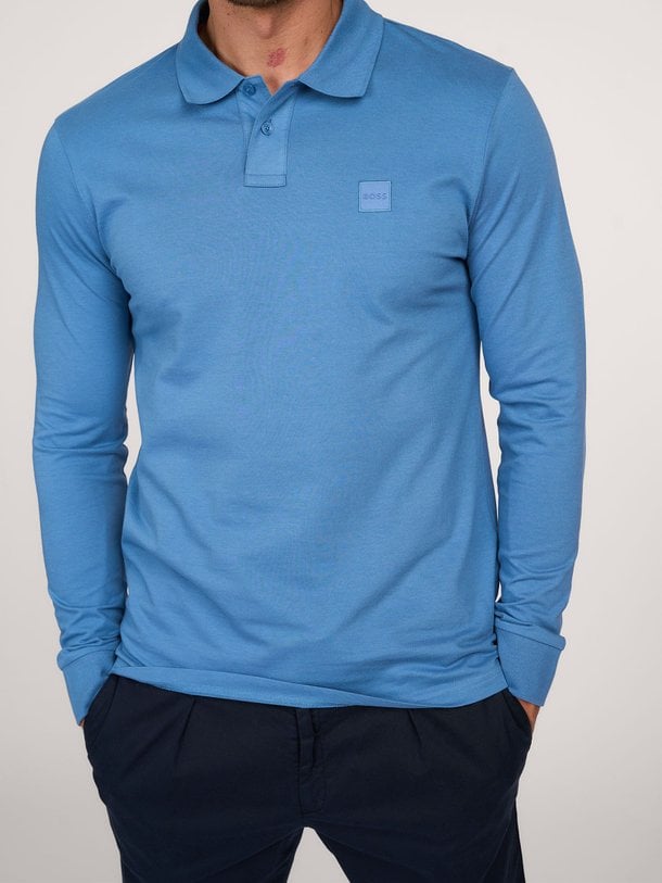 Ontdek de Passerby katoenmix polo van Boss in de kleur blauw bij Orangebag. Op werkdagen voor 21:45 besteld, morgen in huis.