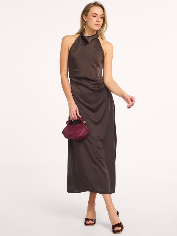 Ontdek de Timmie geweven halter jurk van Modstrom in de kleur donkerbruin bij Orangebag. Op werkdagen voor 21:45 besteld, morgen in huis.