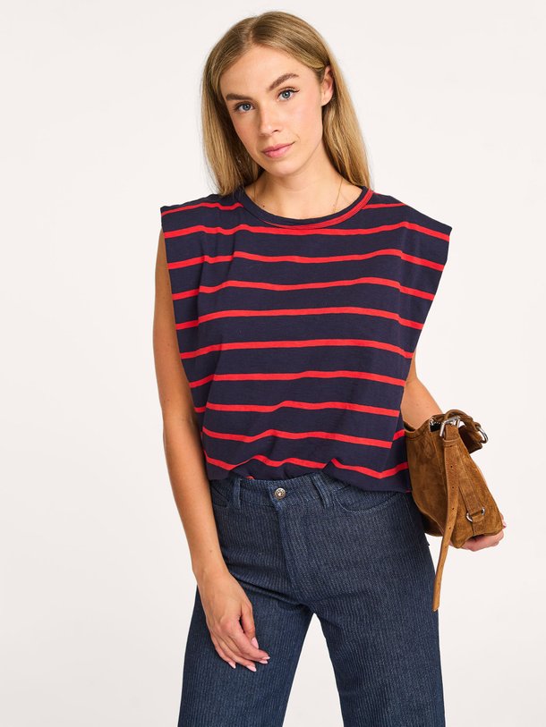 Ontdek de Diede organic cotton gestreepte top van By-Bar in de kleur donkerblauw bij Orangebag. Op werkdagen voor 21:45 besteld, morgen in huis.