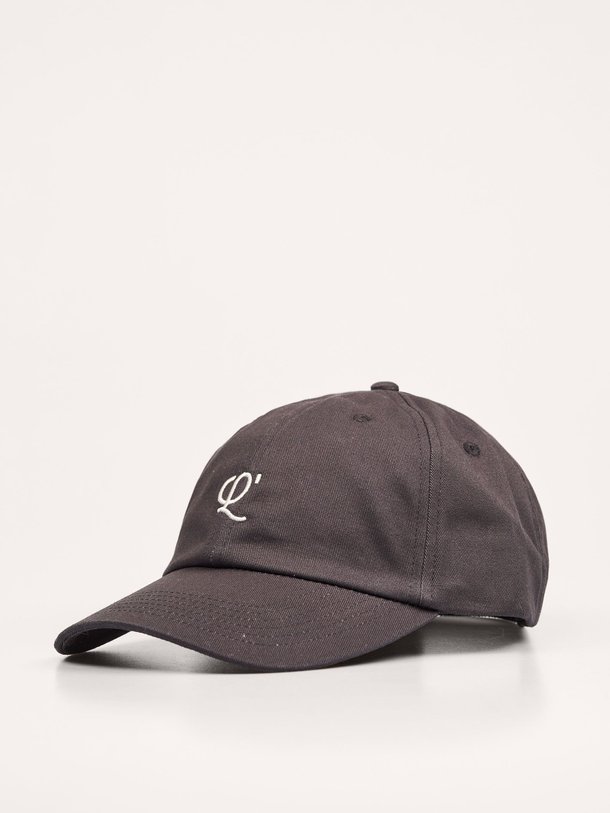 Ontdek de Aysa katoenen pet van Club L`avenir in de kleur donkerbruin bij Orangebag. Op werkdagen voor 21:45 besteld, morgen in huis.