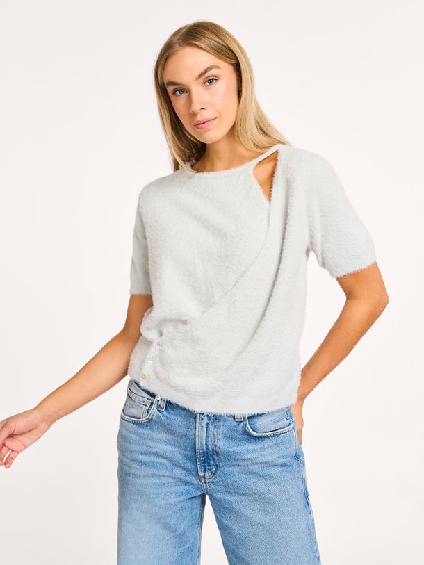 Ontdek de Fijngebreide top van Yaya in de kleur lichtgrijs bij Orangebag. Op werkdagen voor 21:45 besteld, morgen in huis.