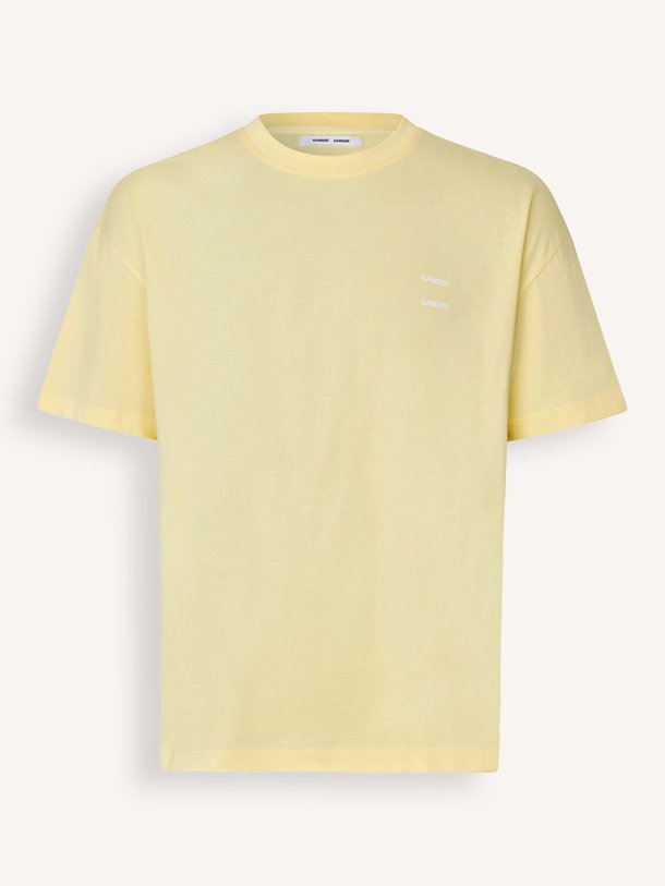 Ontdek de Joel organic cotton T-shirt van Samsoe Samsoe in de kleur geel bij Orangebag. Op werkdagen voor 21:45 besteld, morgen in huis.