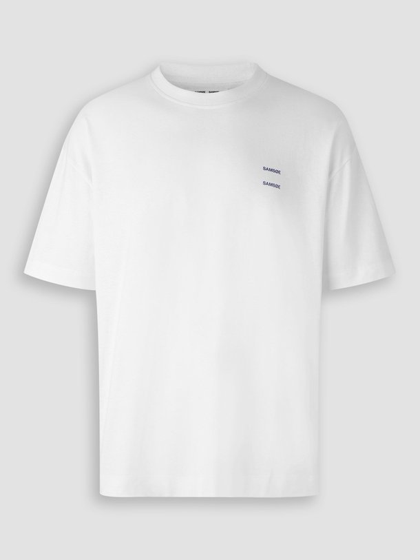 Ontdek de Joel organic cotton logo T-shirt van Samsoe Samsoe in de kleur wit bij Orangebag. Op werkdagen voor 21:45 besteld, morgen in huis.