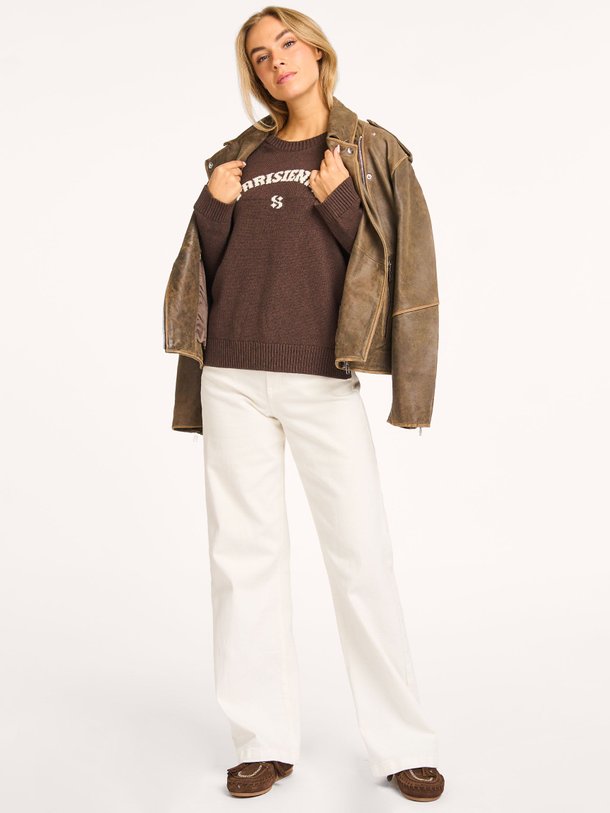 Ontdek de Katoen/cashmeremix trui van Sofie Schnoor in de kleur donkerbruin bij Orangebag. Op werkdagen voor 21:45 besteld, morgen in huis.