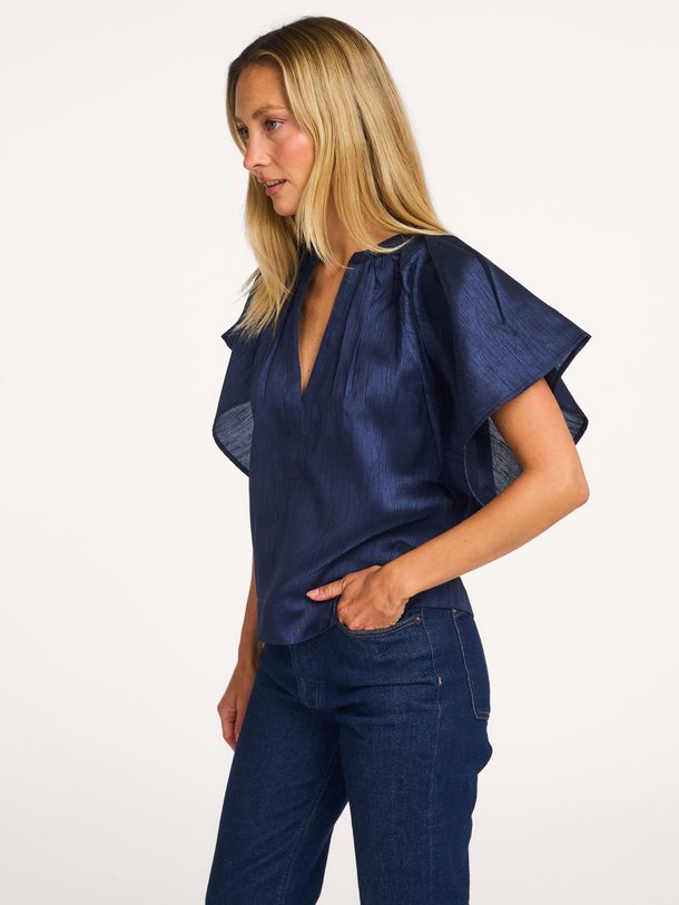 Ontdek de Vina geweven top van By-Bar in de kleur donkerblauw bij Orangebag. Op werkdagen voor 21:45 besteld, morgen in huis.