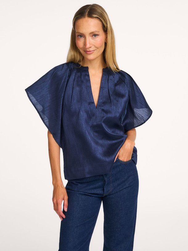 Ontdek de Vina geweven top van By-Bar in de kleur donkerblauw bij Orangebag. Op werkdagen voor 21:45 besteld, morgen in huis.