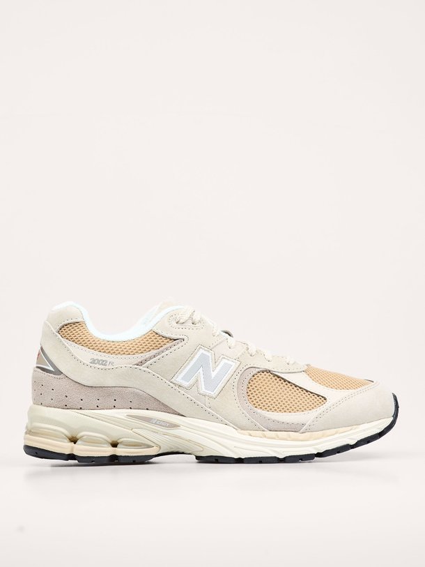 Ontdek de U2002 suède sneakers van New Balance in de kleur beige bij Orangebag. Op werkdagen voor 21:45 besteld, morgen in huis.