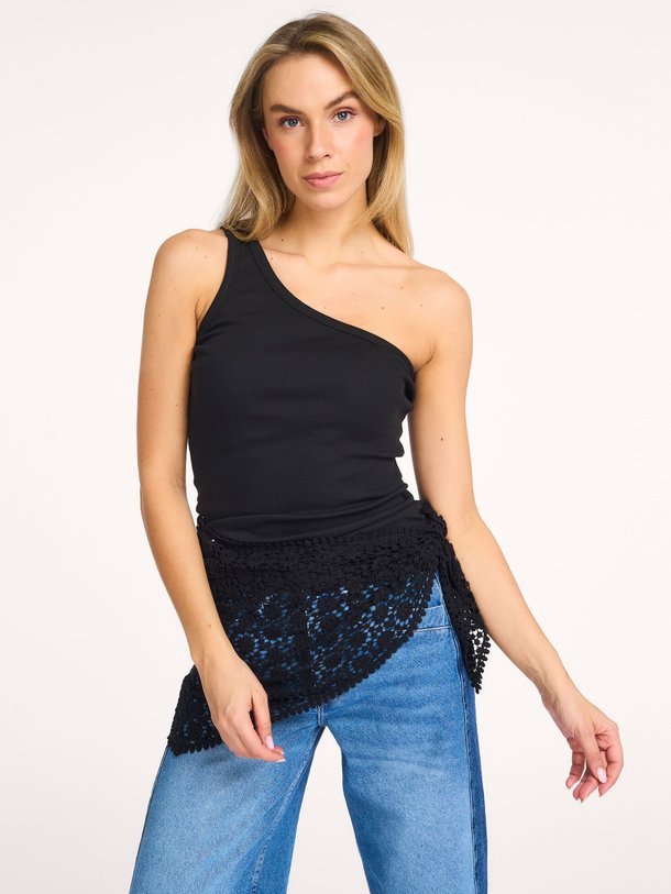 Ontdek de Calin katoenen gehaakte sjaal van Co'Couture in de kleur zwart bij Orangebag. Op werkdagen voor 21:45 besteld, morgen in huis.