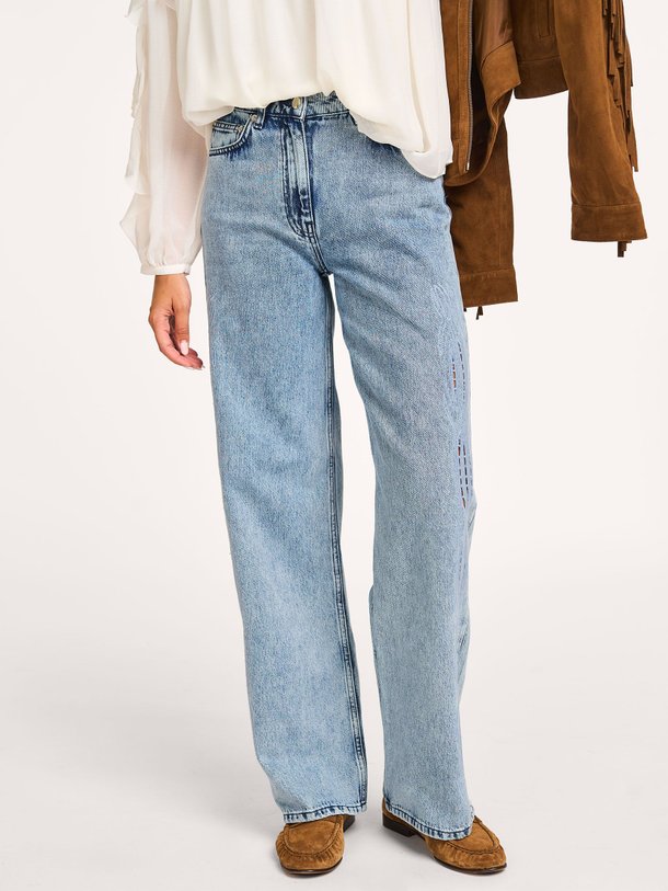 Ontdek de Ryley mid waist straight fit jeans van Iro in de kleur blauw bij Orangebag. Op werkdagen voor 21:45 besteld, morgen in huis.