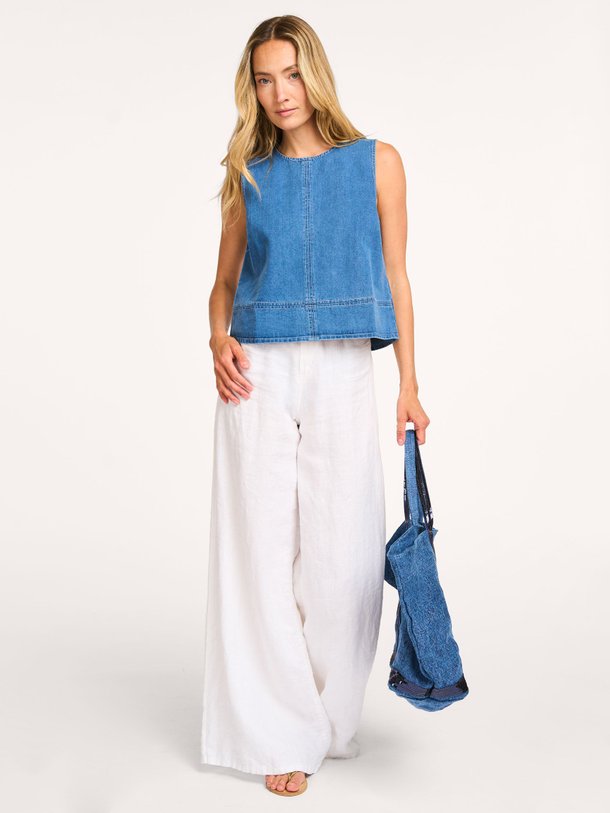 Ontdek de Naoma denim top van Modstrom in de kleur blauw bij Orangebag. Op werkdagen voor 21:45 besteld, morgen in huis.