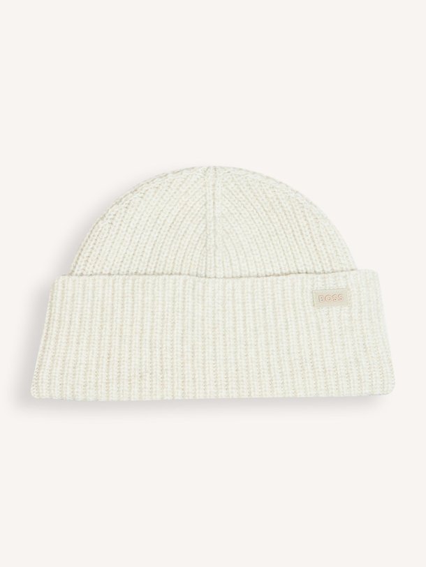 Ontdek de Karinet wolmix beanie van Boss in de kleur beige bij Orangebag. Op werkdagen voor 21:45 besteld, morgen in huis.