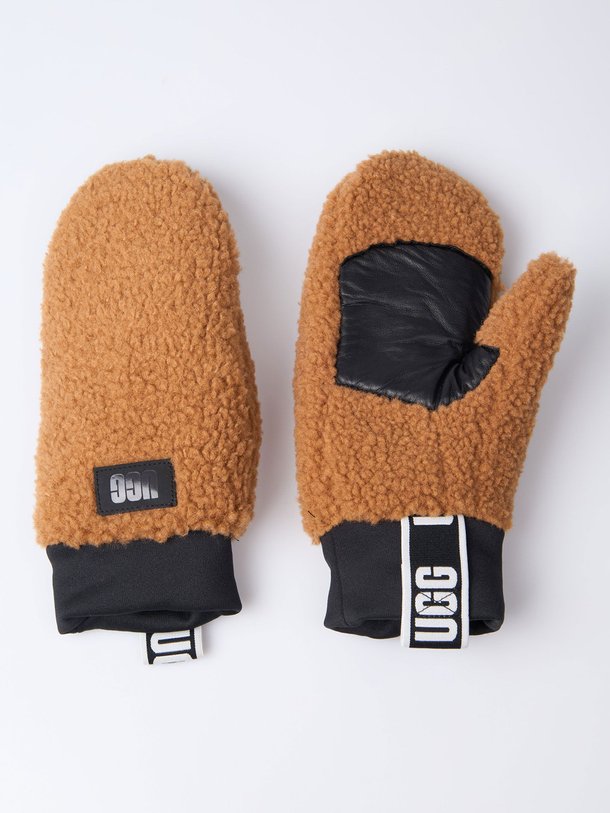 Ontdek de Teddy wanten van Ugg in de kleur cognac bij Orangebag. Op werkdagen voor 21:45 besteld, morgen in huis.