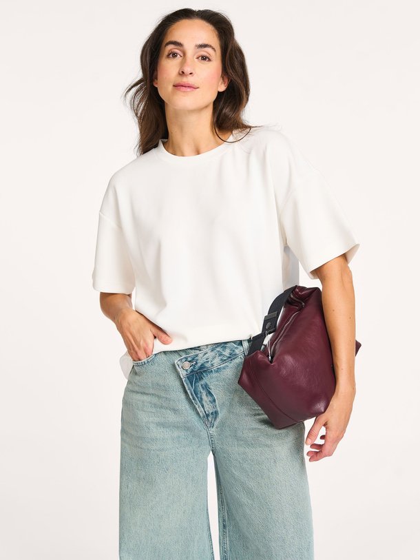 Ontdek de Helle modalmix T-shirt van My Essential Wardrobe in de kleur off-white bij Orangebag. Op werkdagen voor 21:45 besteld, morgen in huis.