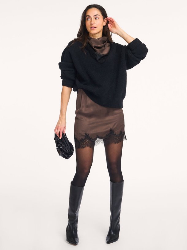 Ontdek de Lacia viscose rok met kant van Second Female in de kleur donkerbruin bij Orangebag. Op werkdagen voor 21:45 besteld, morgen in huis.