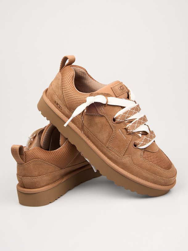 Ontdek de Lowmel suède sneakers van Ugg in de kleur cognac bij Orangebag. Op werkdagen voor 21:45 besteld, morgen in huis.