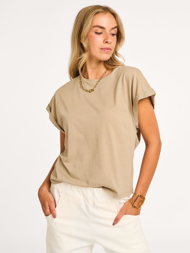 Ontdek de Katoenen top van Yaya in de kleur beige bij Orangebag. Op werkdagen voor 21:45 besteld, morgen in huis.