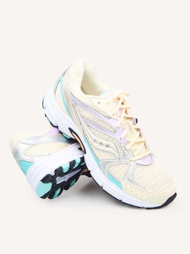 Ontdek de Ride Millennium mesh sneakers van Saucony in de kleur Crème bij Orangebag. Op werkdagen voor 21:45 besteld, morgen in huis.