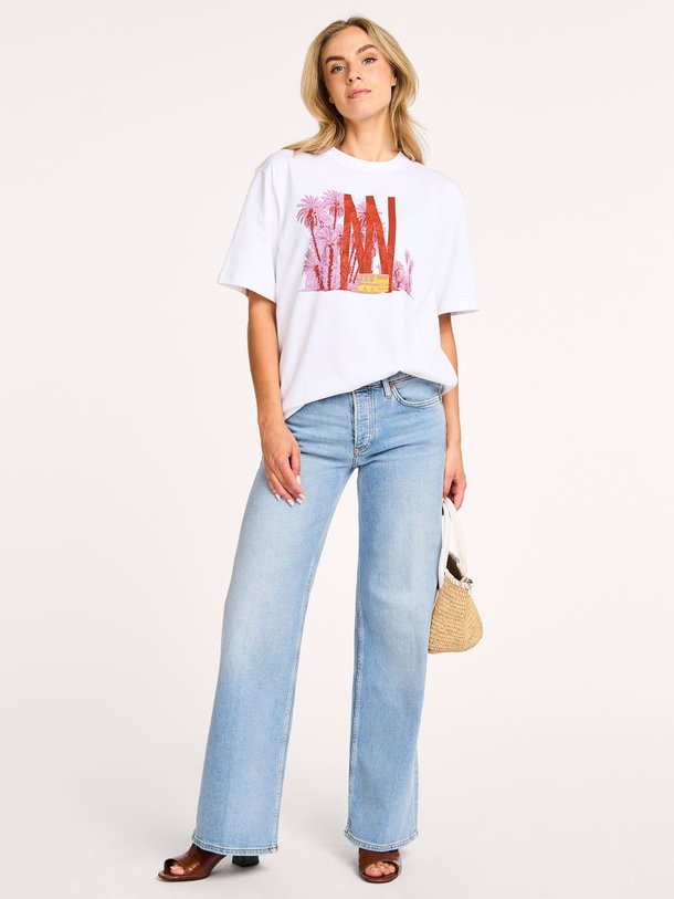 Ontdek de Ferris organic cotton T-shirt met print van Nathalie Vleeschouwer in de kleur wit bij Orangebag. Op werkdagen voor 21:45 besteld, morgen in huis.