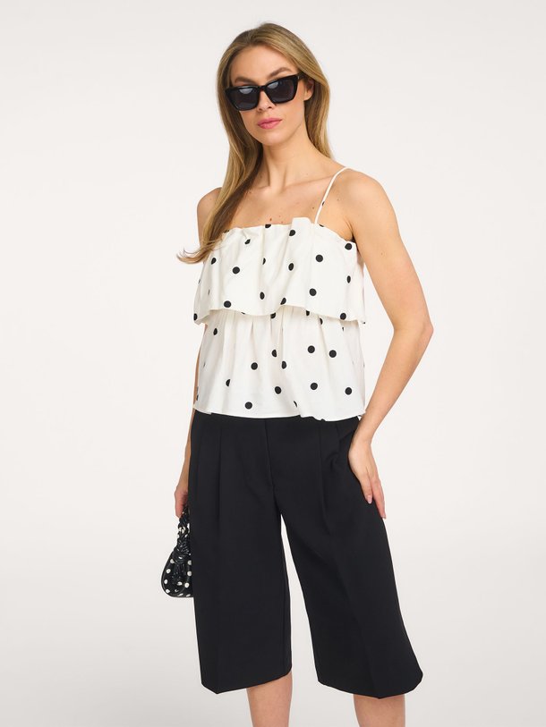 Ontdek de Salliy linnen/viscosemix top van Second Female in de kleur Off-white bij Orangebag. Op werkdagen voor 21:45 besteld, morgen in huis.