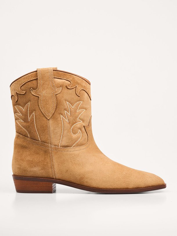Ontdek de Honor suède western boots van Toral in de kleur Camel bij Orangebag. Op werkdagen voor 21:45 besteld, morgen in huis.
