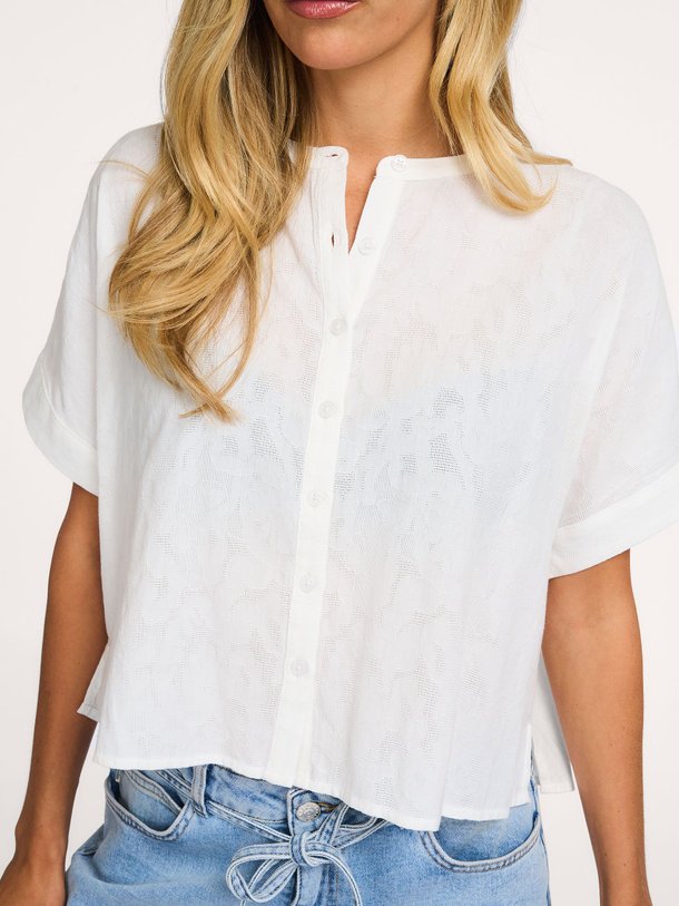 Ontdek de Villemin katoenen blouse van Modstrom in de kleur Wit bij Orangebag. Op werkdagen voor 21:45 besteld, morgen in huis.