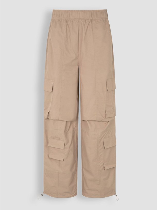 Ontdek de Neline katoenmix cargo broek van Second Female in de kleur lichtbruin bij Orangebag. Op werkdagen voor 21:45 besteld, morgen in huis.