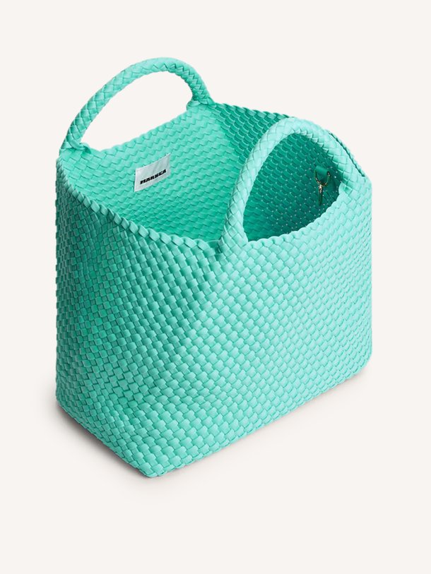 Ontdek de Gevlochten handtas large van Marrea in de kleur Turquoise bij Orangebag. Op werkdagen voor 21:45 besteld, morgen in huis.