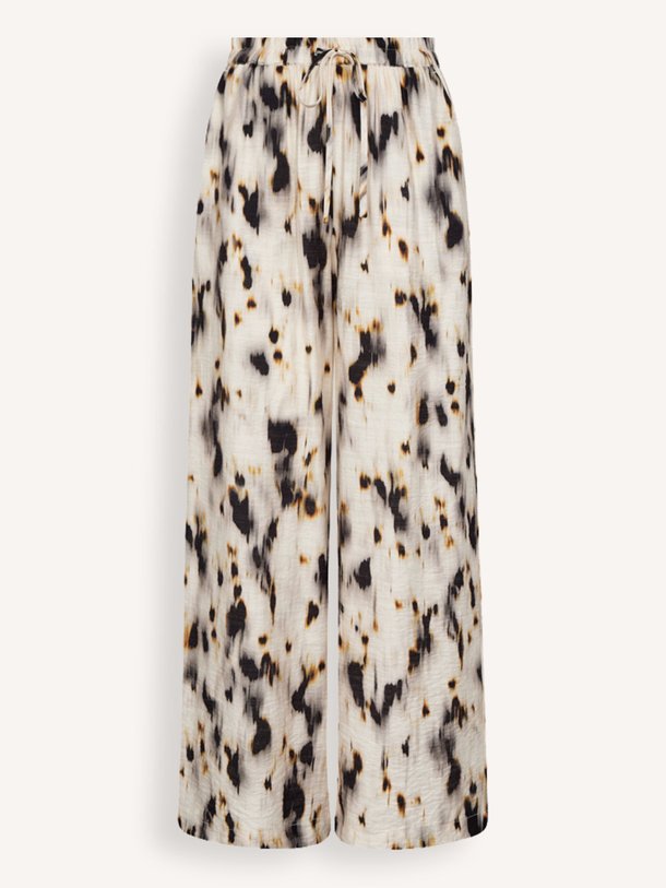 Ontdek de Elisa viscosemix broek met print van Co'Couture in de kleur zand bij Orangebag. Op werkdagen voor 21:45 besteld, morgen in huis.