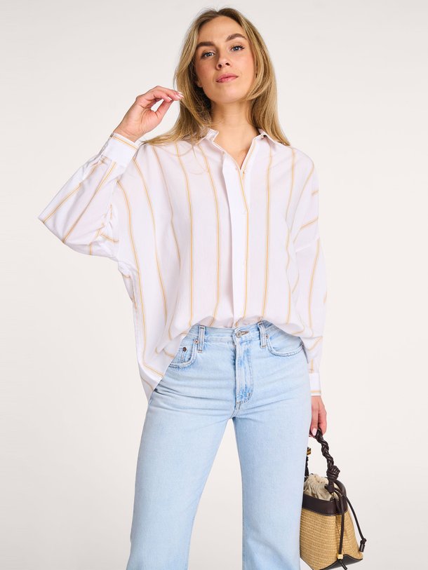 Ontdek de Celona viscosemix blouse van Sessun in de kleur wit bij Orangebag. Op werkdagen voor 21:45 besteld, morgen in huis.