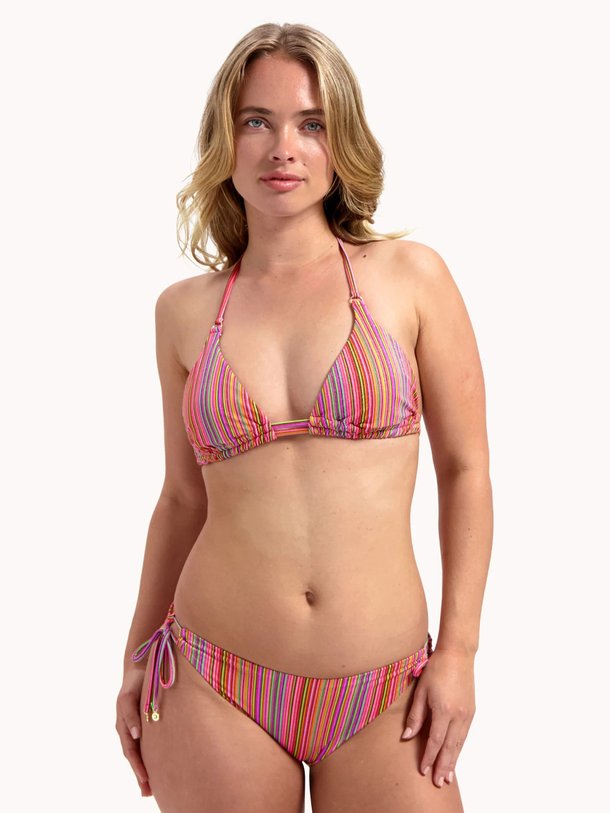 Ontdek de Color Juice padded bikinitop van Cyell in de kleur roze bij Orangebag. Op werkdagen voor 21:45 besteld, morgen in huis.