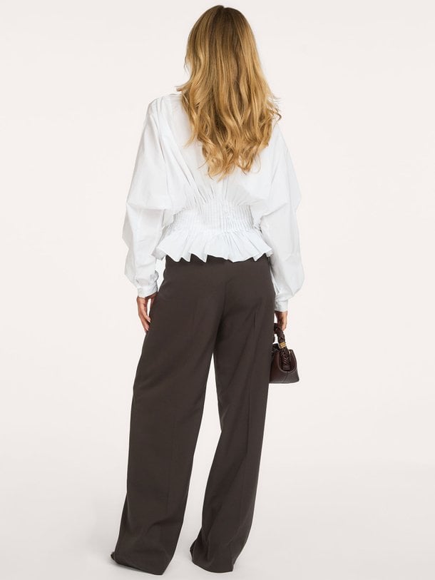 Copenhagen Muse Tailor viscosemix wide leg pantalon - Donkerbruin Ontdek de Tailor viscosemix wide leg pantalon van Copenhagen Muse in de kleur Donkerbruin bij Orangebag. Op werkdagen voor 21:45 besteld, morgen in huis.