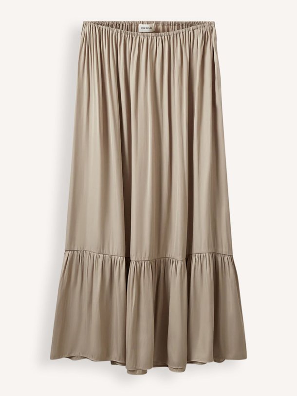 Ontdek de Milia geweven maxi rok van Sofie Schnoor in de kleur Taupe bij Orangebag. Op werkdagen voor 21:45 besteld, morgen in huis.