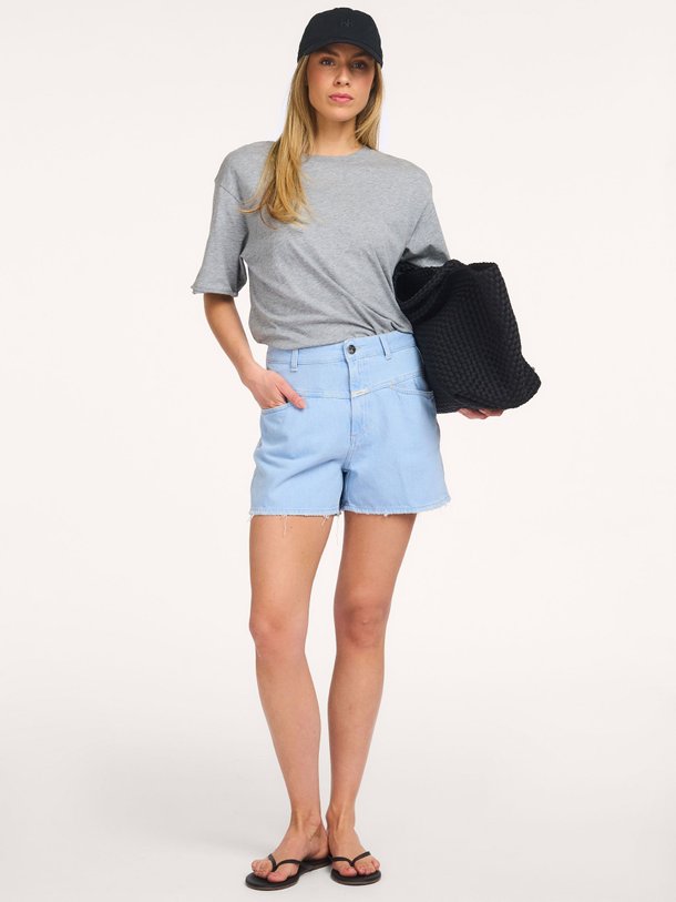 Ontdek de Jocy-X denim short van Closed in de kleur Blauw bij Orangebag. Op werkdagen voor 21:45 besteld, morgen in huis.