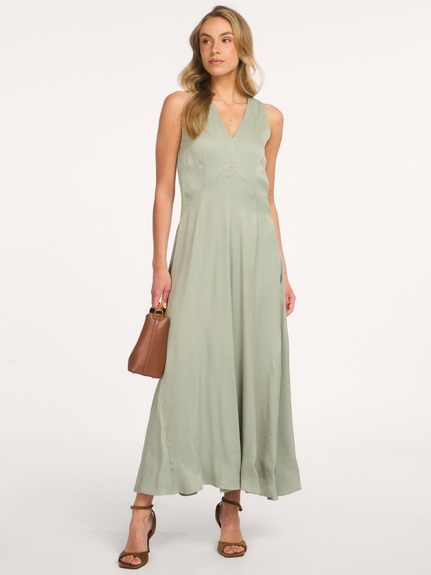 Ontdek de CMVISHA-DRESS van Copenhagen Muse bij Orangebag. Op werkdagen voor 21:45 besteld, morgen in huis.