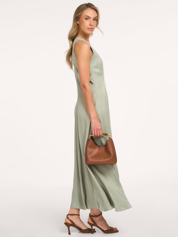 Ontdek de CMVISHA-DRESS van Copenhagen Muse bij Orangebag. Op werkdagen voor 21:45 besteld, morgen in huis.