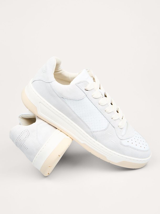 Ontdek de Cruiser Neat lederen sneakers van Filling Pieces in de kleur Off-white bij Orangebag. Op werkdagen voor 21:45 besteld, morgen in huis.