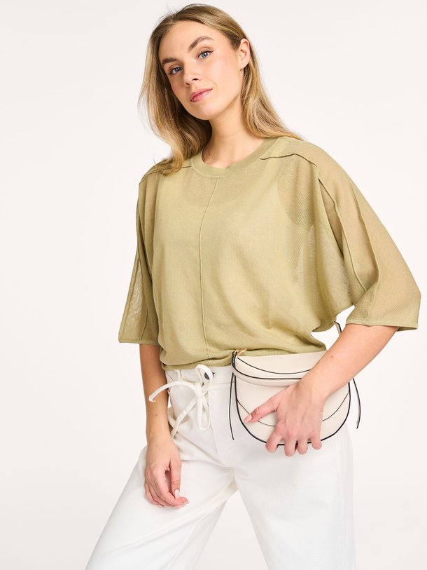 Ontdek de Viscosemix top van Yaya in de kleur kaki bij Orangebag. Op werkdagen voor 21:45 besteld, morgen in huis.