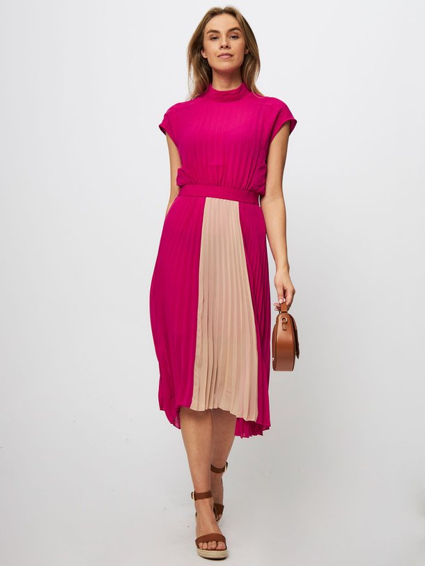 Ontdek de Faraway geweven colorblocking plissé rok van Dante 6 in de kleur fuchsia bij Orangebag. Op werkdagen voor 21:45 besteld, morgen in huis.