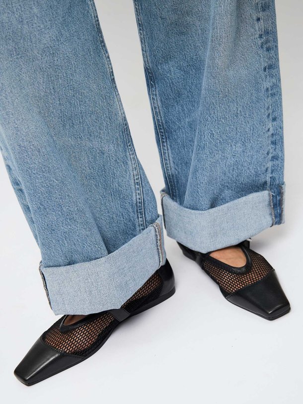 Ontdek de Wioletta lederen ballerina's van Vagabond Shoemakers in de kleur zwart bij Orangebag. Op werkdagen voor 21:45 besteld, morgen in huis.