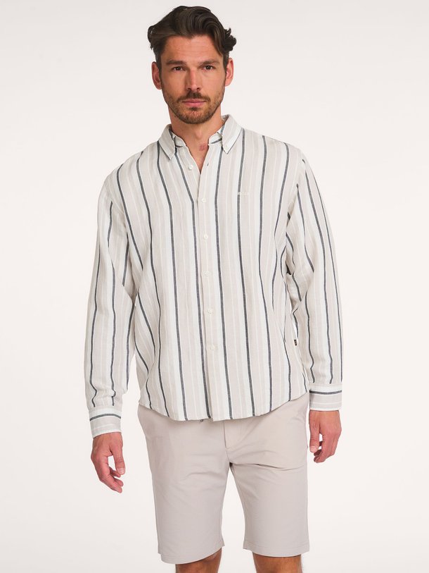 Ontdek de Geweven seersucker short van Boss bij Orangebag. Op werkdagen voor 21:45 besteld, morgen in huis.