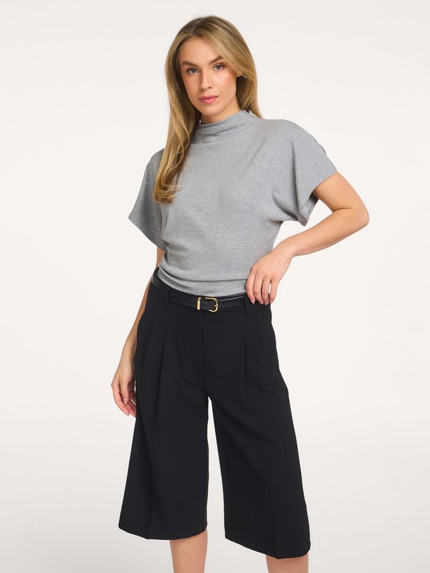 Ontdek de Nupti viscosemix top van My Essential Wardrobe in de kleur Lichtgrijs bij Orangebag. Op werkdagen voor 21:45 besteld, morgen in huis.