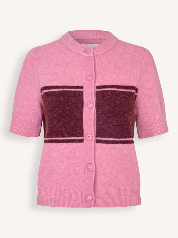 Ontdek de Sanoura merino wolmix vest van Samsoe Samsoe in de kleur Roze bij Orangebag. Op werkdagen voor 21:45 besteld, morgen in huis.