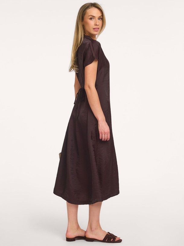 Ontdek de Seven lyocellmix maxi jurk van Bellerose in de kleur Bruin bij Orangebag. Op werkdagen voor 21:45 besteld, morgen in huis.