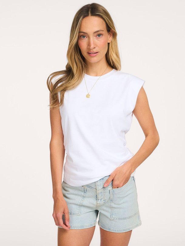 Ontdek de Katoen/lyocellmix top van Yaya in de kleur Wit bij Orangebag. Op werkdagen voor 21:45 besteld, morgen in huis.